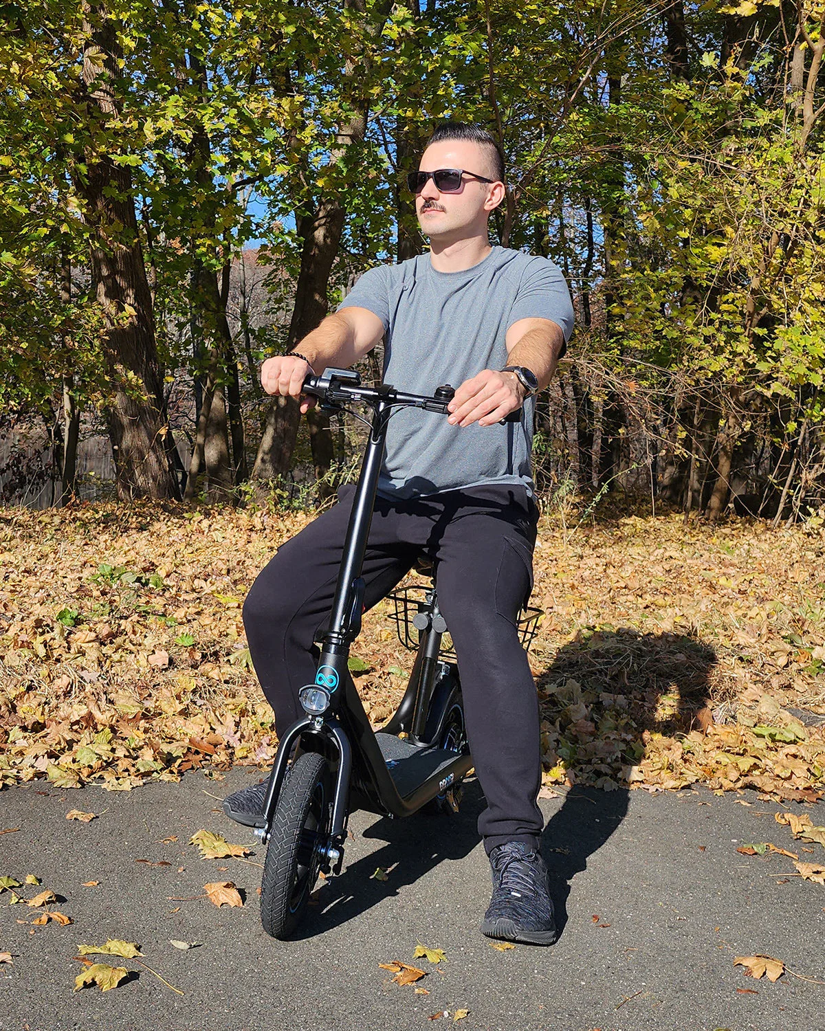 Gyroor 450W C1 Electric Scooter with Seat & Carry Basket - Image 11